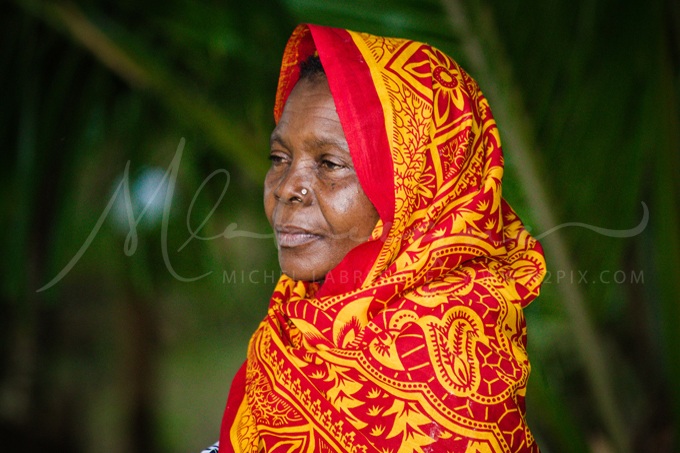 comoros-women